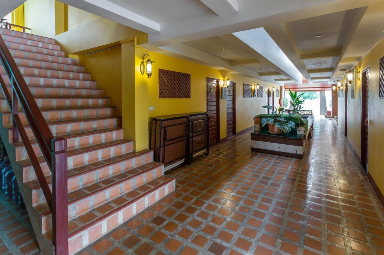 Yellow Tique Hotel Lampang Ngoại thất bức ảnh