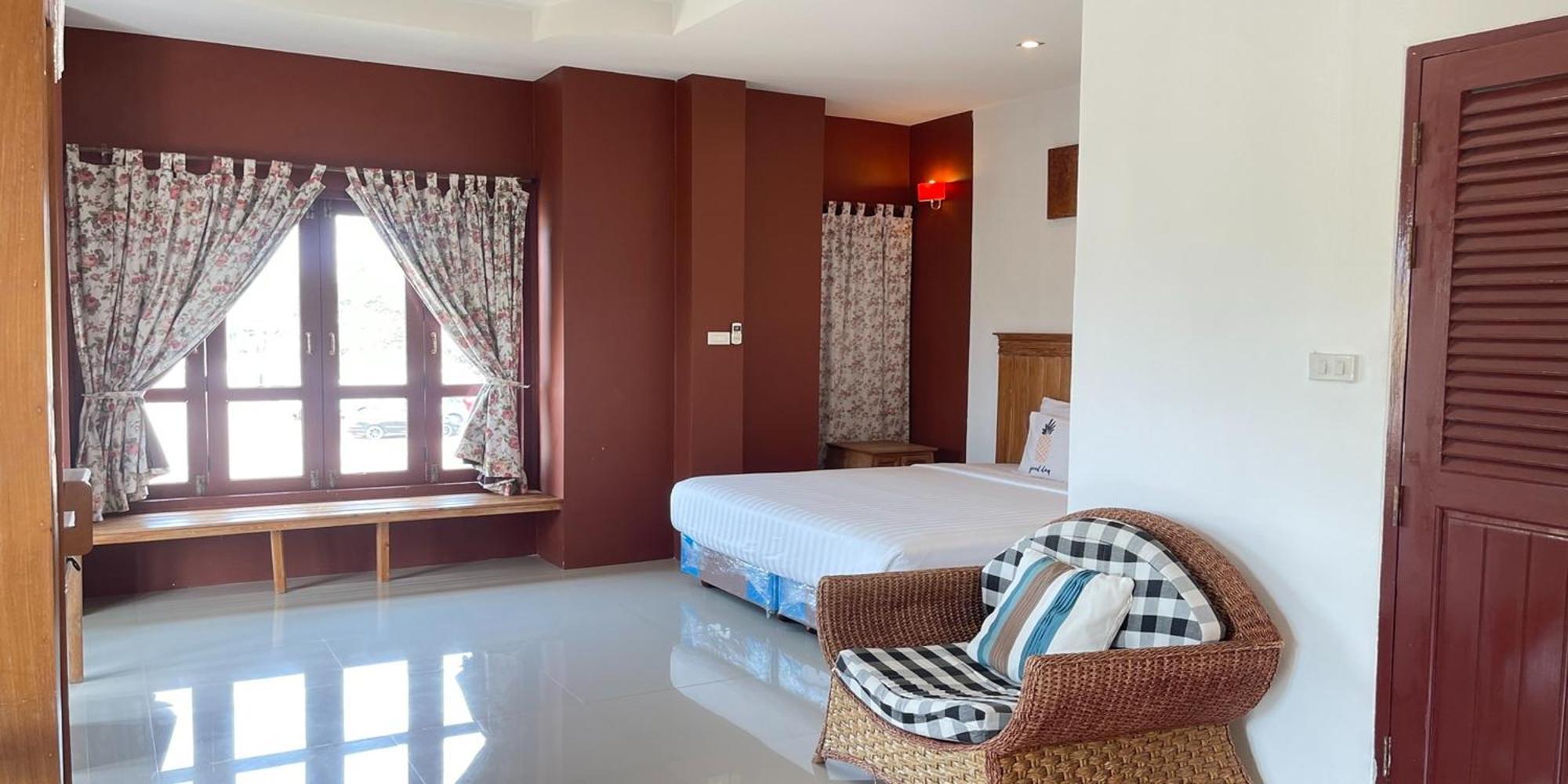 Yellow Tique Hotel Lampang Ngoại thất bức ảnh
