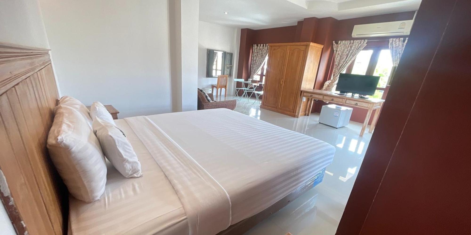 Yellow Tique Hotel Lampang Ngoại thất bức ảnh