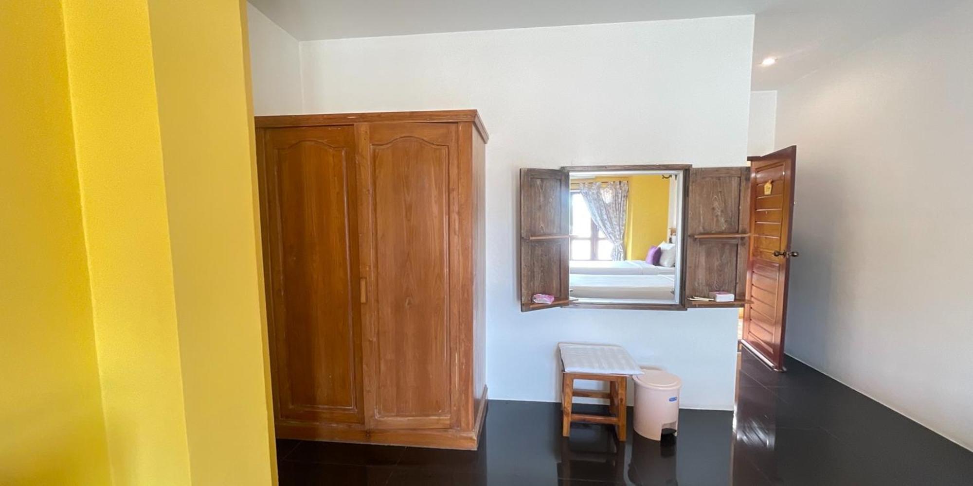 Yellow Tique Hotel Lampang Ngoại thất bức ảnh