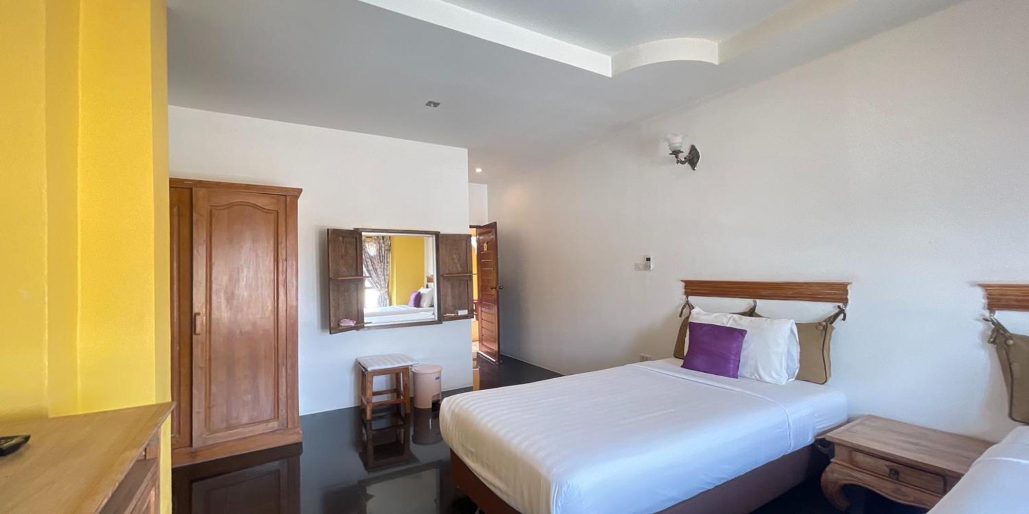 Yellow Tique Hotel Lampang Ngoại thất bức ảnh