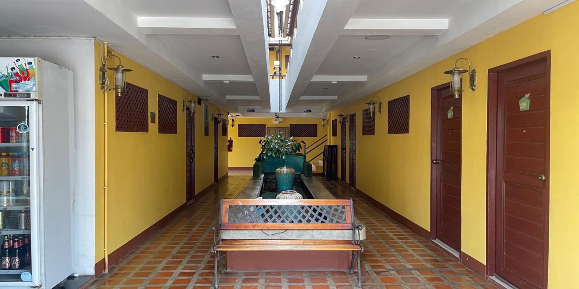 Yellow Tique Hotel Lampang Ngoại thất bức ảnh