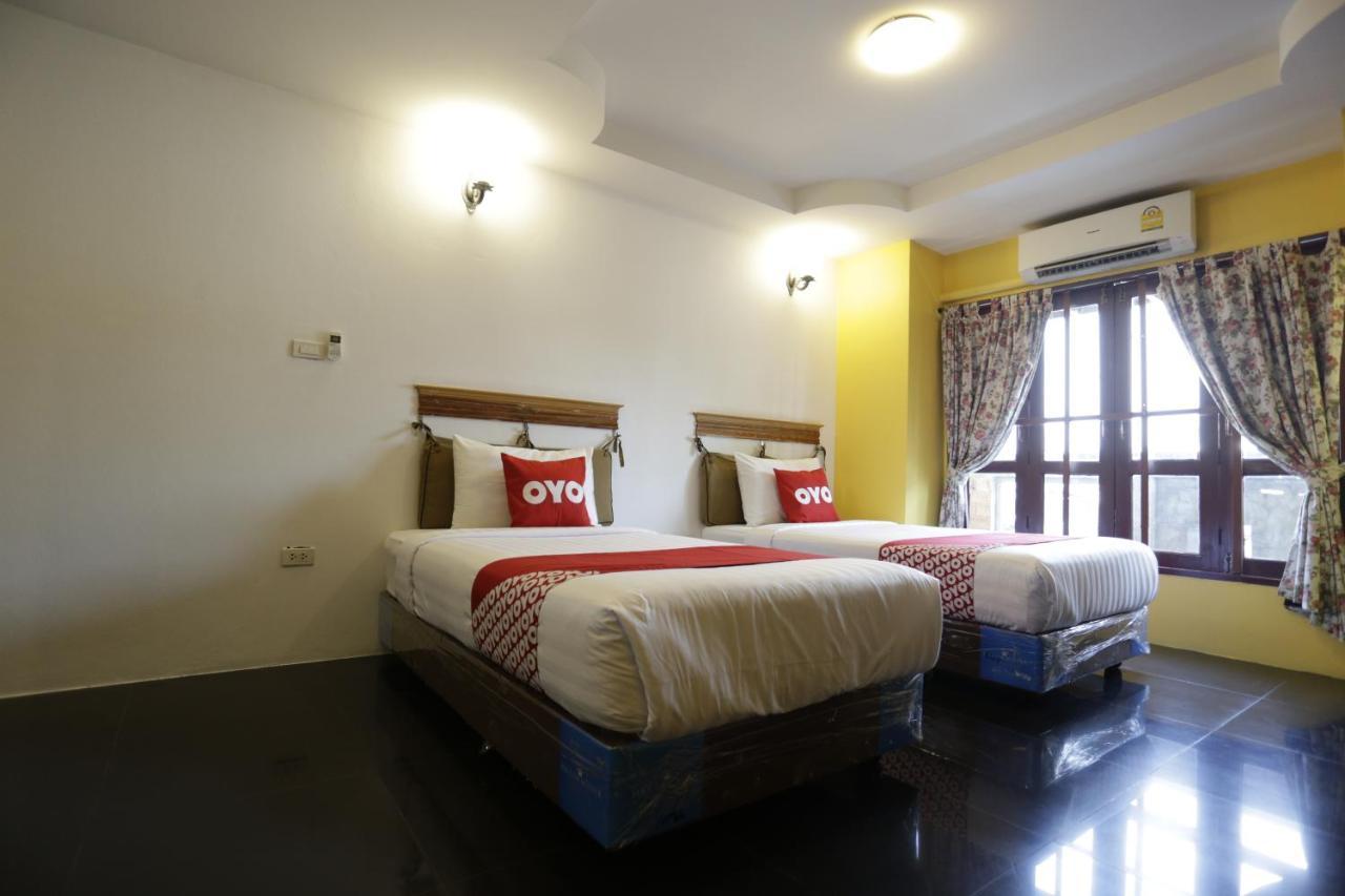 Yellow Tique Hotel Lampang Ngoại thất bức ảnh