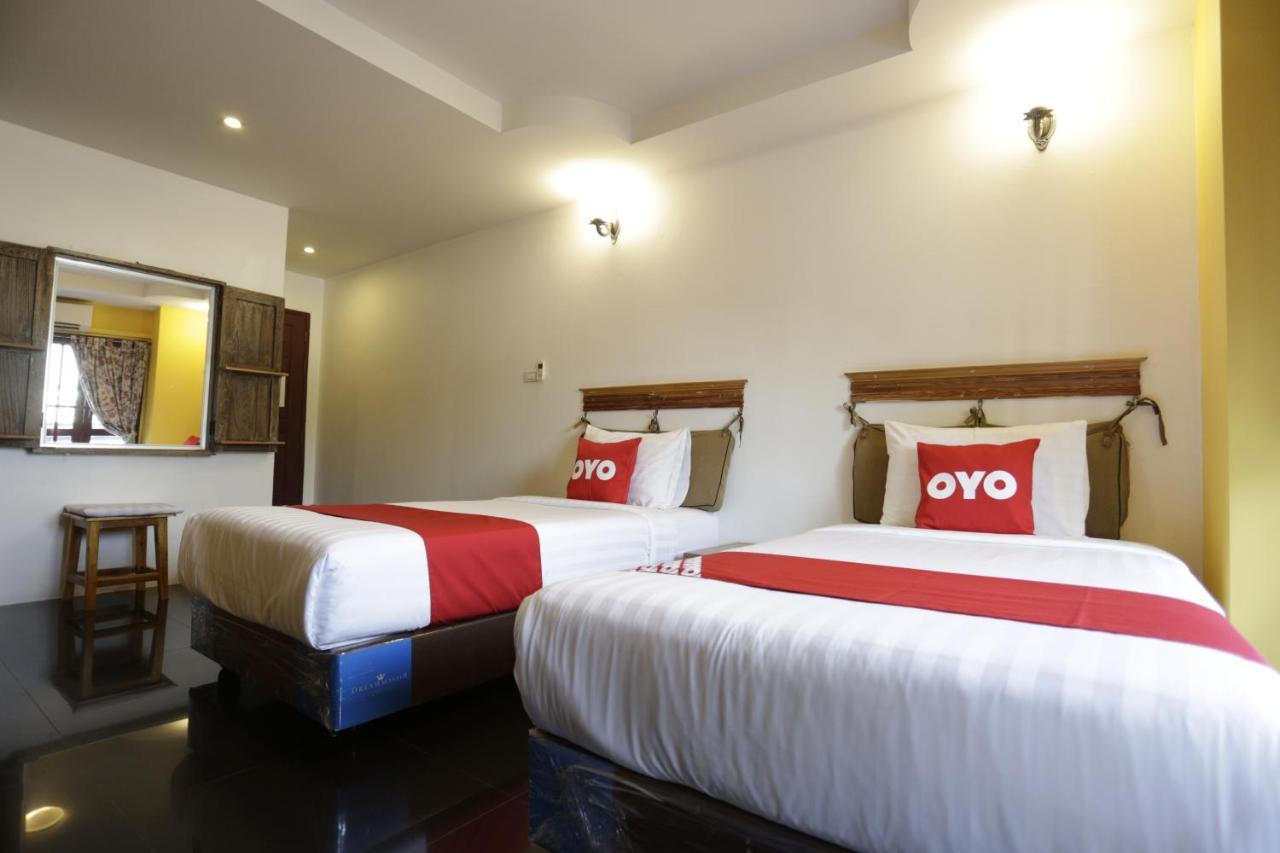 Yellow Tique Hotel Lampang Ngoại thất bức ảnh